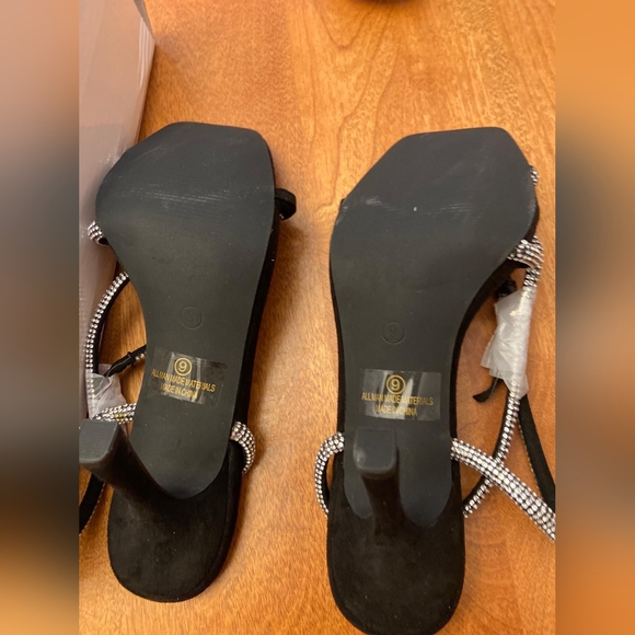 New black strappy heels size 9 - Picture 5 of 5